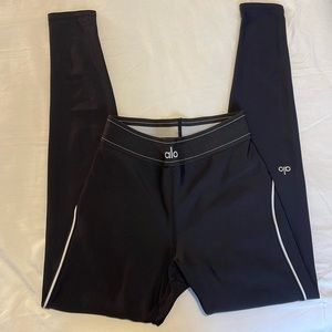 SOLD: Alo Legging